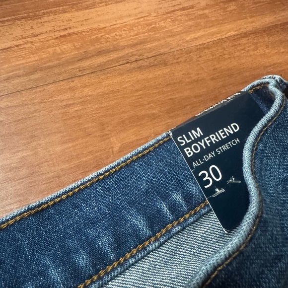 NWT J.Crew Slim Boyfriend Jeans Women’s 30 Dark Wash Raw Hem Stretch Denim - Picture 5 of 7